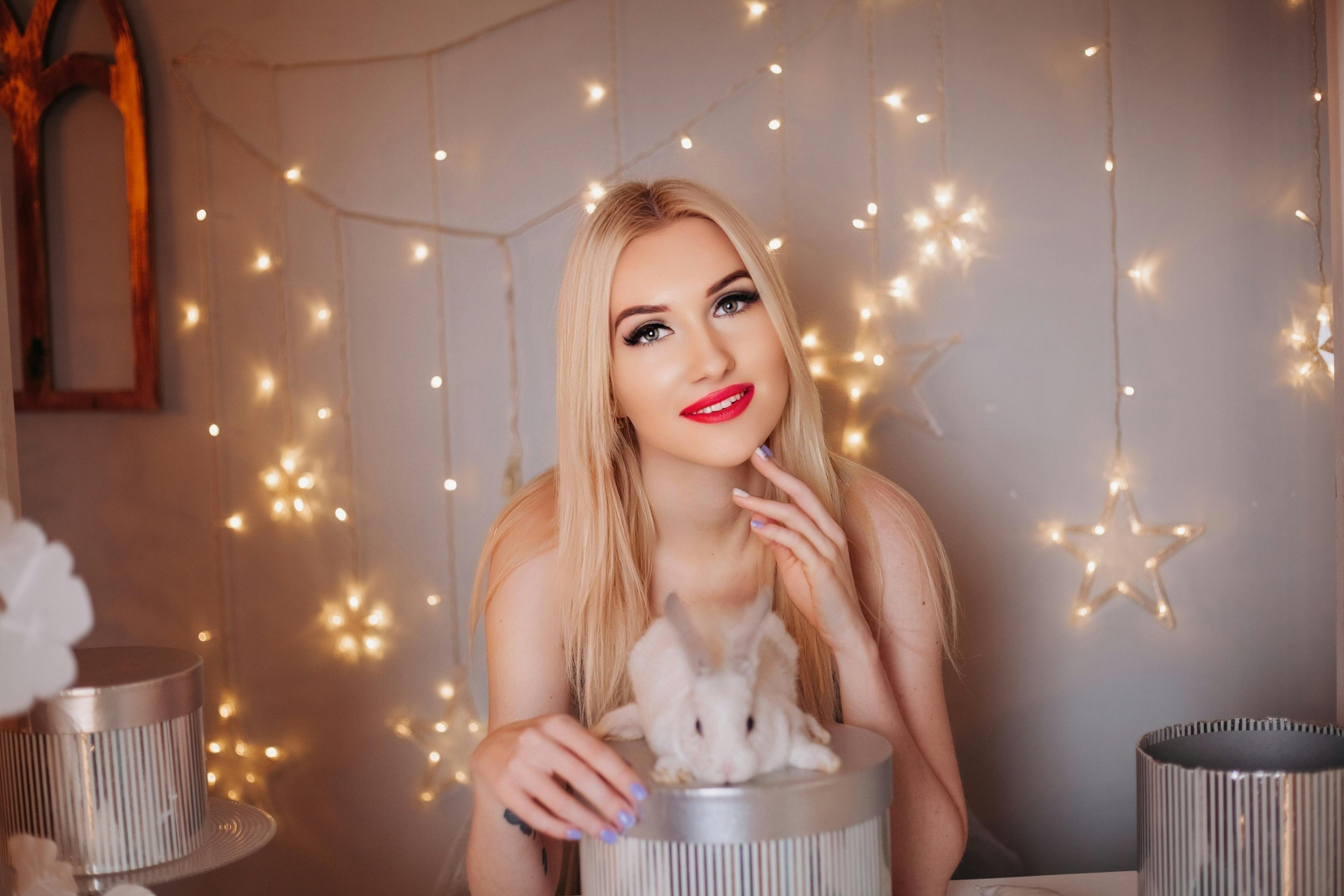 《纸月》海报截图